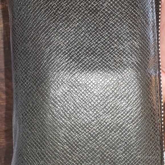 LV Taiga Black Leather Vertical Zippy Wallet